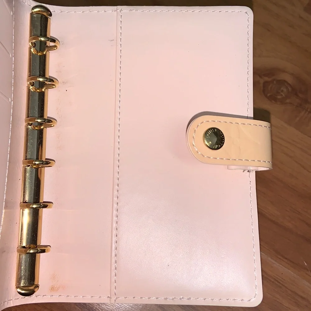 Authentic Louis Vuitton Marshmallow Vernis Leather Agenda